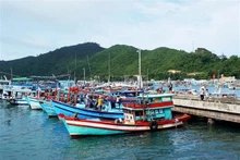 Un port de bateaux de pêche à Phu Quôc. Photo : VNA.
