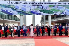 Cérémonie inaugurale du campus de l'Université Vietnam - Allemagne à Binh Duong. Photo : baobinhduong.vn.