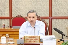 Le secrétaire général du Parti communiste du Vietnam (PCV) et président vietnamien, Tô Lâm, préside une réunion du Bureau Politique sur la Planification de Hô Chi Minh-Ville pour la période 2021-2030, avec vision pour 2050, le 23 août à Hanoï. Photo : VNA.