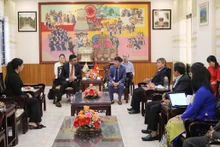 Séance de travail entre le consul général de l'Inde à Hô Chi Minh-Villem Madan Mohan Sethi et le vice-président du Comité populaire provincial, Nguyên Ngoc Sâm. Photo : thoidai.com.vn