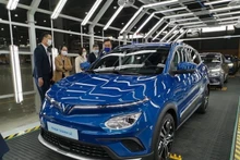 Un modèle de voiture électrique de Vinfast. Photo : congthuong.vn