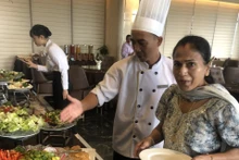 Le buffet au restaurant Halal de l’hôtel 5 étoiles Delasea Ha Long, province de Quang Ninh. Photo : baoquocte.vn