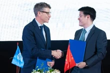Signature de la coopération entre l’UNESCO et IMEXCO. Photo : NDEL.