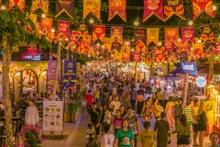 Le « marché nocturne de Vui Phet » offrira un espace commercial, culinaire et de divertissement animé avec 200 stands de nourriture. Photo : sgtiepthi.vn