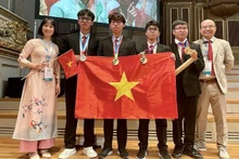 L'équipe vietnamienne participe aux Olympiades internationales de chimie (IChO) 2023. Photo : VNA.