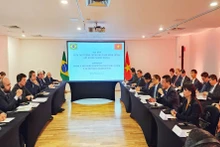 Dialogue entre le Premier ministre vietnamien, Pham Minh Chinh, et le monde des affaires brésilien à Sao Paulo. Photo : VNA.