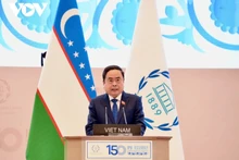 Le président de l'Assemblée nationale Trân Thanh Mân prononce un discours lors de la session plénière de l'UIP-15. Photo : VOV.