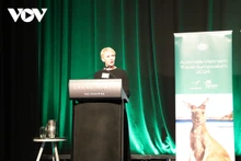 Martine Letts, directrice exécutive d’ AsiaLink prend la parole lors du récent Forum du tourisme Australie-Vietnam. Photo : VOV.