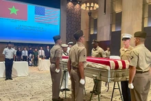 Cérémonie de rapatriement des restes de soldats américains disparus pendant la guerre du Vietnam, le 16 juillet à Da Nang. Photo : VOV.