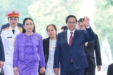 Le Premier ministre vietnamien, Pham Minh Chinh (à droite), et son homologue thaïlandaise, Paetongtarn Shinawatra. Photo : NDEL.