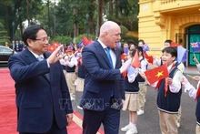 Le Premier ministre Pham Minh Chinh et son homologue néo-zélandais Christopher Luxon (à droite). Photo : VNA.
