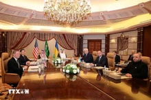 Les délégations américaine et ukrainienne en pourparlers à Djeddah, en Arabie saoudite, le 11 mars 2025. Photo : THX/TTXVN.