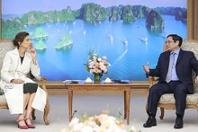 Le Premier ministre Pham Minh Chinh et la Directrice générale de l'UNESCO Audrey Azoulay. Photo : VNA.