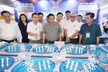 Le PM vietnamien : Cà Mau doit se concentrer sur le développement de ses trois atouts principaux