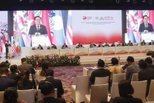 Vue d’ensemble de la première séance plénière de l’AIPA-44, à Jakarta, le 7 août. Photo : VNA