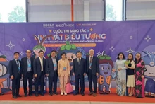 Lors de la Semaine internationale de la culture et des personnages du Vietnam. Photo : NDEL.