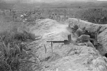 De violents combats ont lieu sur la position 206. Photo : VNA