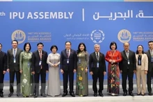 La délégation de l'AN du Vietnam à la cérémonie d'ouverture de la 146ème Assemblée générale de l'Union interparlementaire (UIP) à Bahreïn. Photo : VNA.