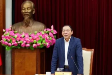 Le ministre de la Culture, des Sports et du Tourisme, Nguyên Van Hùng, président du Comité olympique vietnamien, préside la réunion. Photo : NDEL.