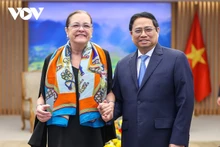 Le Premier ministre Pham Minh Chinh et la ministre des Affaires étrangères salvadorienne, Alexandra Hill Tinoco. Photo : VOV.