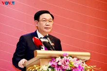 Le Président de l’Assemblée nationale vietnamienne, Vuong Dinh Huê, lors du forum. Photo : VOV.