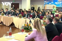 Séminaire visant à trouver des moyens de lever les obstacles à la coopération économique et commerciale entre le Vietnam et la Russie. Photo : VOV.