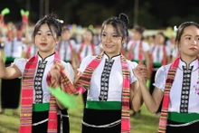 L’art de la danse « xoè » des Thai à Diên Biên s’inscrit sur la liste du patrimoine de l’UNESCO de la culture immatérielle représentative de l’humanité. Photo : baoquocte.vn