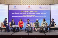 Le dialogue de politique sur le thème “Innovation et technologie pour l’égalité des sexes au Vietnam : opportunités et défis”, le 3 mars 2023. Photo: toquoc.vn