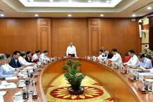 Le secrétaire général Tô Lâm s’exprimant lors de la réunion de la permanence du Comité de pilotage central pour la prévention et la lutte contre la corruption et la négativité, à Hanoi, le 30 octobre. Photo : NDEL.