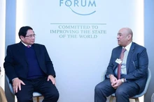Le Premier ministre vietnamien Pham Minh Chinh (gauche) et le secrétaire général du Conseil de coopération du Golfe (CCG), Jasem Mohamed Albudaiwi. Photo : VNA.