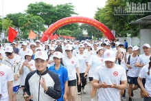 Des membres de l'Union de la Jeunesse ont participé à la course "La jeunesse vietnamienne dit non au tabac".