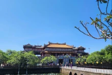 Le Vietnam s'efforce d'attirer les touristes "superstars" et les élites pour stimuler le tourisme