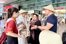 Des touristes iraniens effectueront un voyage de 10 jours au Vietnam. Photo: VGP.