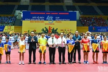 Ouverture du 43e Championnat national de tennis de table du Journal Nhân Dân