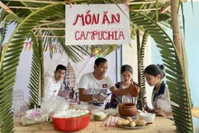 Un espace gastronomique des étudiants cambodgiens. Photo: thoidai