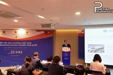 Lors de la conférence sur le renforcement de la connexion entre des localités et entreprises sud-coréennes et vietnamiennes. Photo: thuathienhue.gov.vn