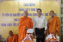 Le Comité des affaires ethniques adresse ses vœux aux Khmers à An Giang. Photo : VNA 