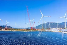 Un complexe énergétique renouvelable investi par le groupe Trung Nam dans le district de Thuân Bac, province de Ninh Thuân. Photo : VNA.