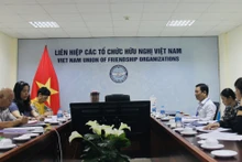 Lors de la rencontre entre Dong Huy Cuong, secrétaire général du Comité de paix du Vietnam, et Miyuki Sakuma, présidente de l’Association d’amitié Japon-Vietnam de Hiroshima. Photo: thoidai