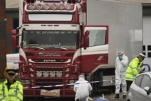 Les autorités ont arrêté le camion frigorifique où se trouvaient des six migrantes. Photo: theguardian.com/VNA