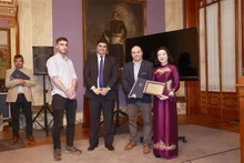 Des membres du Groupe d'Amitié parlementaire Uruguay - Vietnam et du Groupe d'Amitié parlementaire Vietnam - Uruguay. Photo : VNA.