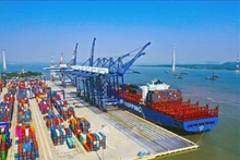 Le port international de Lach Huyên (Hai Phong). Photo : VNA.