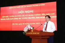 Le secrétaire du Comité du Parti du bloc des organes centraux Nguyên Van Thê lors de la conférence, à Hanoi, le 8 juin. Photo: VNA