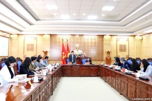 Lors de la séance de travail avec les dirigeants de la province de Lai Chau. Photo: thoidai.vn