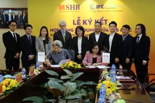 Lors de la cérémonie de signature du contrat de crédit avec des prêts d’une valeur de 120 millions de dollars. Photo : NDEL