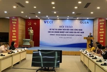 Le séminaire axé sur l’échange et la discussion des politiques d’accès financier pour les entreprises. Photo : VNA.