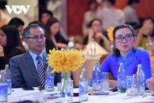 L’ambassadeur du Vietnam en Thaïlande, Phan Chi Thanh (à gauche) et la directrice adjointe du Service du tourisme de Hô Chi Minh-Ville, Bui Thi Ngoc Hieu. Photo: VOV