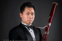Le fagotiste Nguyên Bao Anh. Photo : VNA.