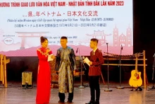 Échanges culturels entre le Vietnam et le Japon à Dak Lak. Photo: VOV