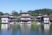 Thanh Tu Son est l'une des principales destinations touristiques de la ville de Nanning (Guangxi - Chine). Photo: kinhtedothi